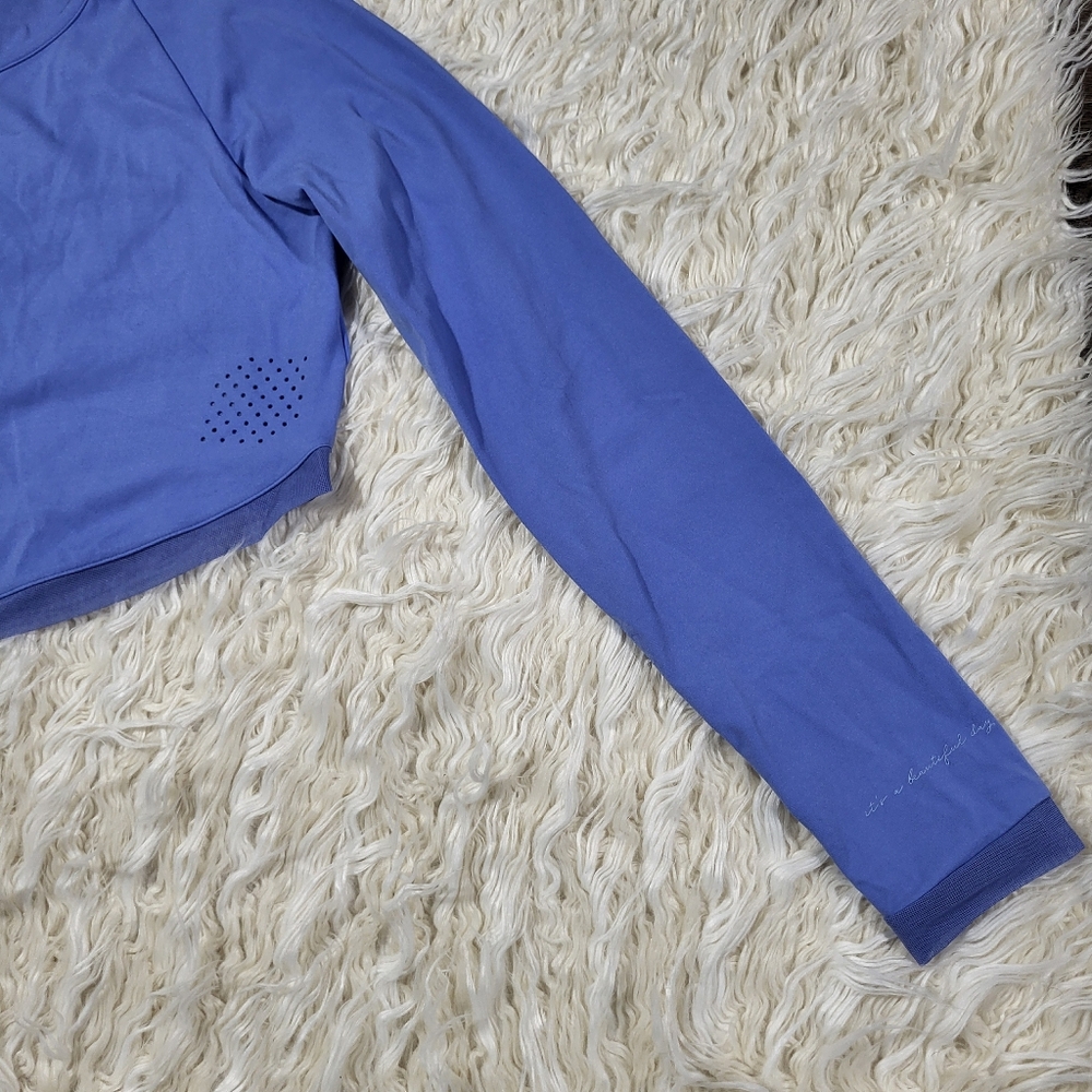 Gymshark x Whitney Simmons Long Sleeve Crop Top Beautiful Blue Size Medium - Picture 3 of 14